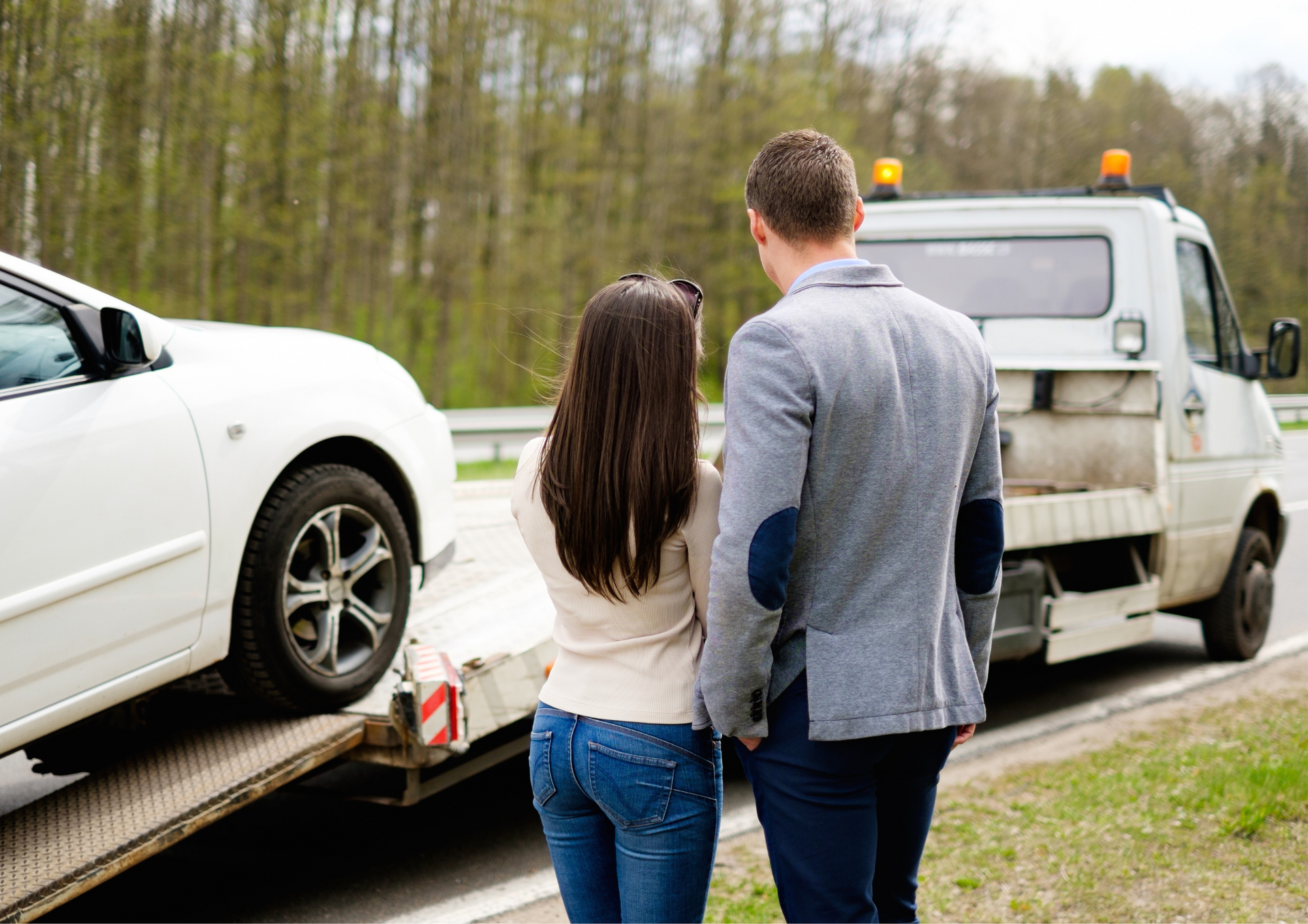 Skip DIY Towing: Why Professional Recovery Is Better